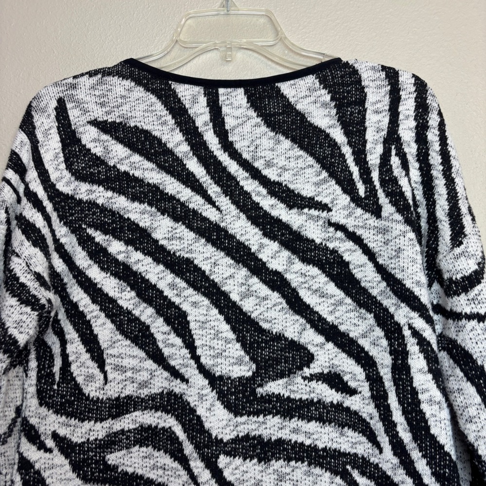 Joseph Ribkoff Zebra Print Cardigan Womens 12 Black White Studded Glam Punk Chic - Picture 9 of 11